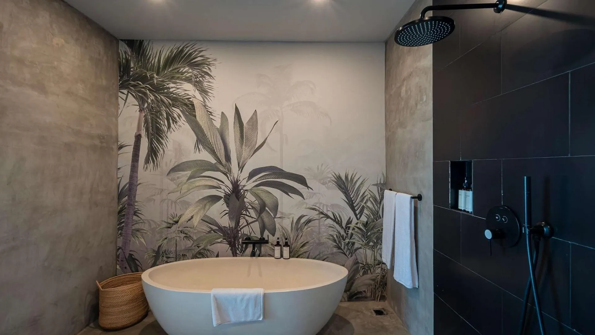 Artistic 4Bd Villa With Private Pool & Jungle Vibes Seminyak 0*,