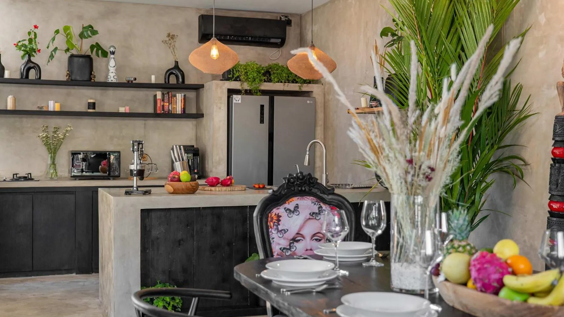 Ferienhaus Artistic 4Bd Villa With Private Pool & Jungle Vibes Seminyak