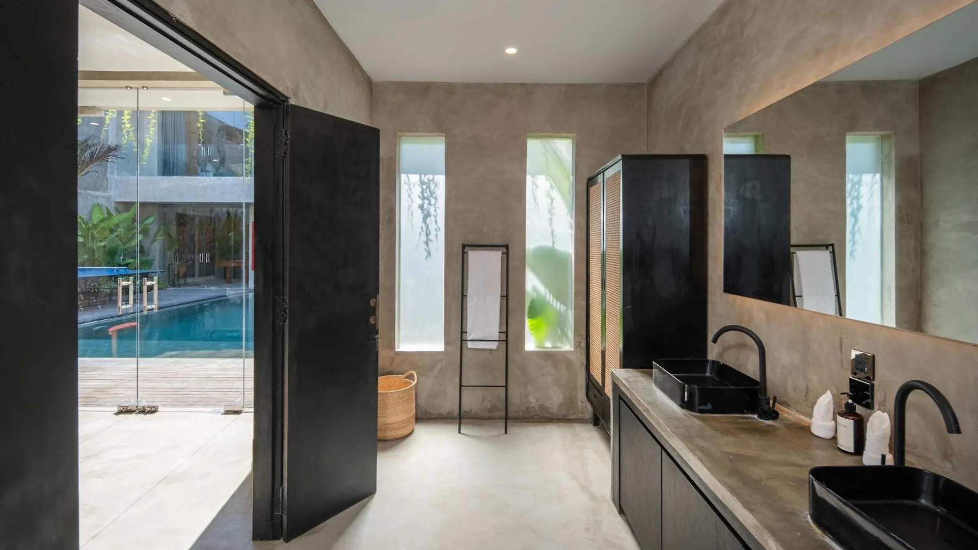 Artistic 4Bd Villa With Private Pool & Jungle Vibes Seminyak Indonesien